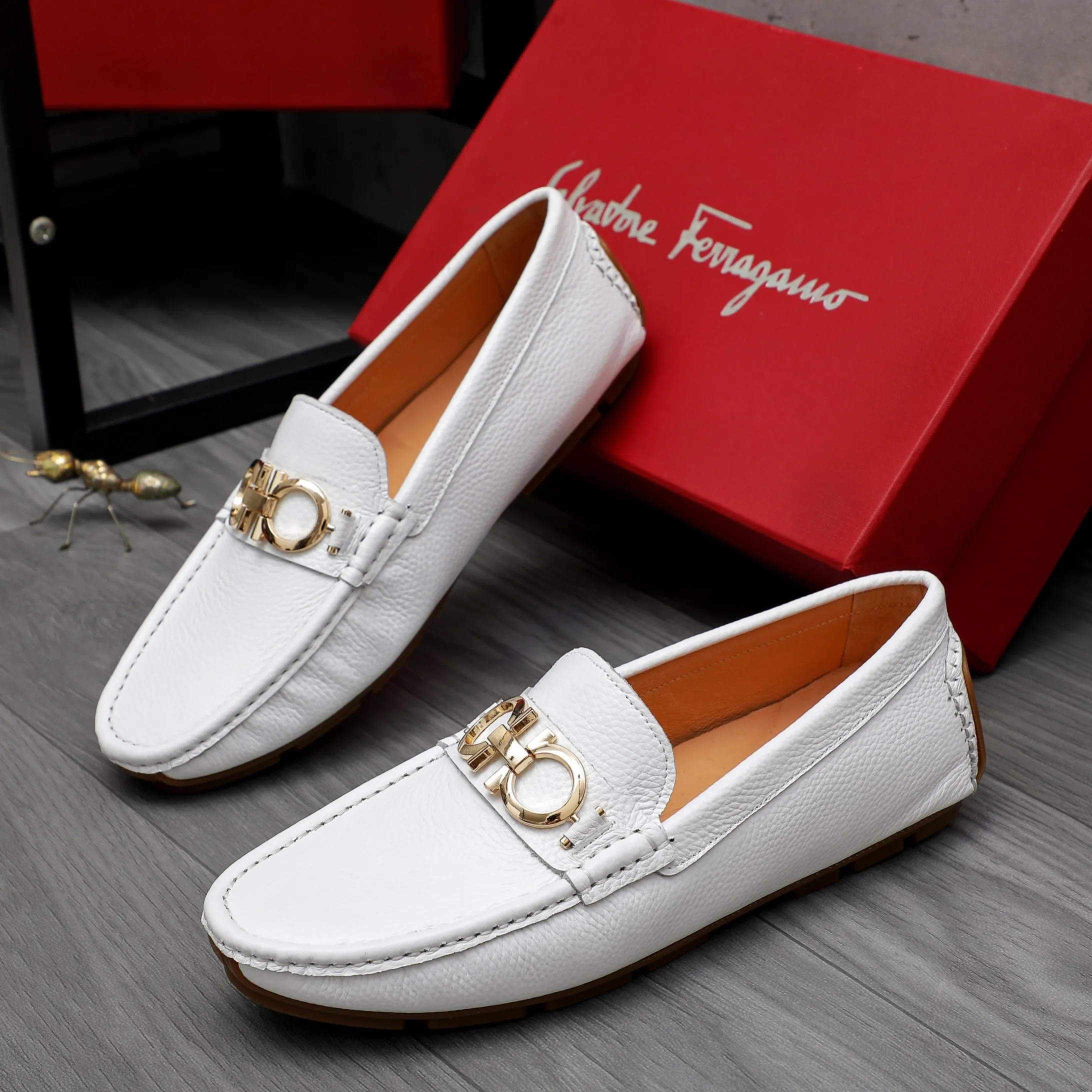 Men's shoes 💰380 Product trademark: Ferragamo "Ferragamo" casual slip-on shoes Regular size: 38-45 (45. Customized, non-returnable) Product materials: Selected pebbled cowhide upper, pigskin lining, rubber outsole